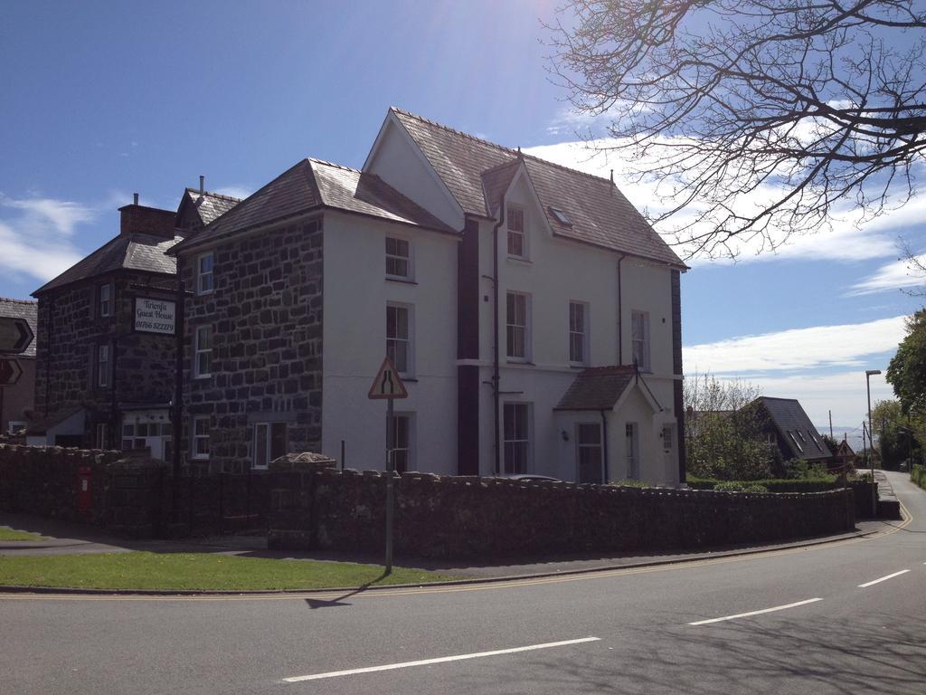 Tirionfa Guest House Criccieth Esterno foto